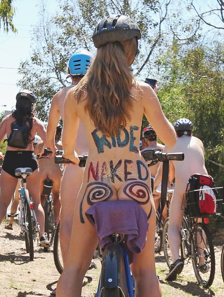 world-naked-bike-ride-melbourne-20130302-220643-583.jpg