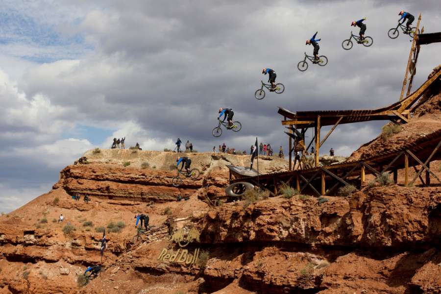 mountain-bike-rider-kyle-strait-drops-from-the-top-of-the-oakley-icon-sender-at-red-bull-rampage-2013.jpg