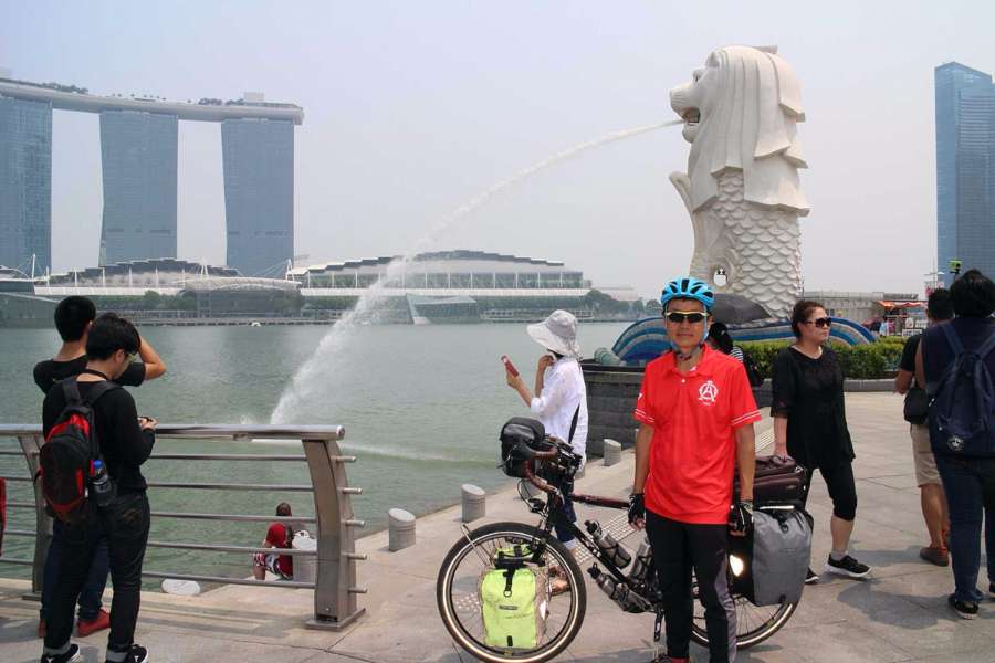 ชาวิชบอกพี่วีขอให้ติดทั้ง Merlion และโรงแรมมารีน่าเบย์ด้วยนะครับ