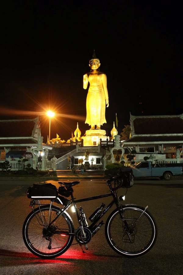 พระพุทธมงคลมหาราช https://goo.gl/maps/gopSqgSiMv82