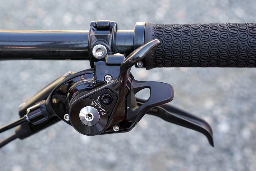 sram-XX1-eagle-12speed-shifter-details03.jpg