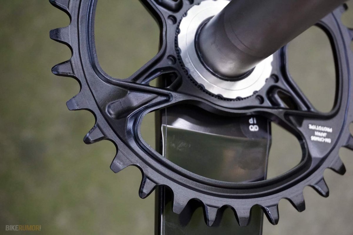 2019-Shimano-XTR-M9100-crankset-1x-chainrings10.jpg