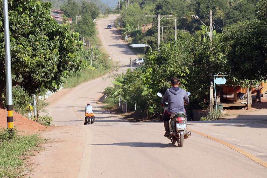 เช้าออกปั่นต่อไปริมแม่น้ำเหือง