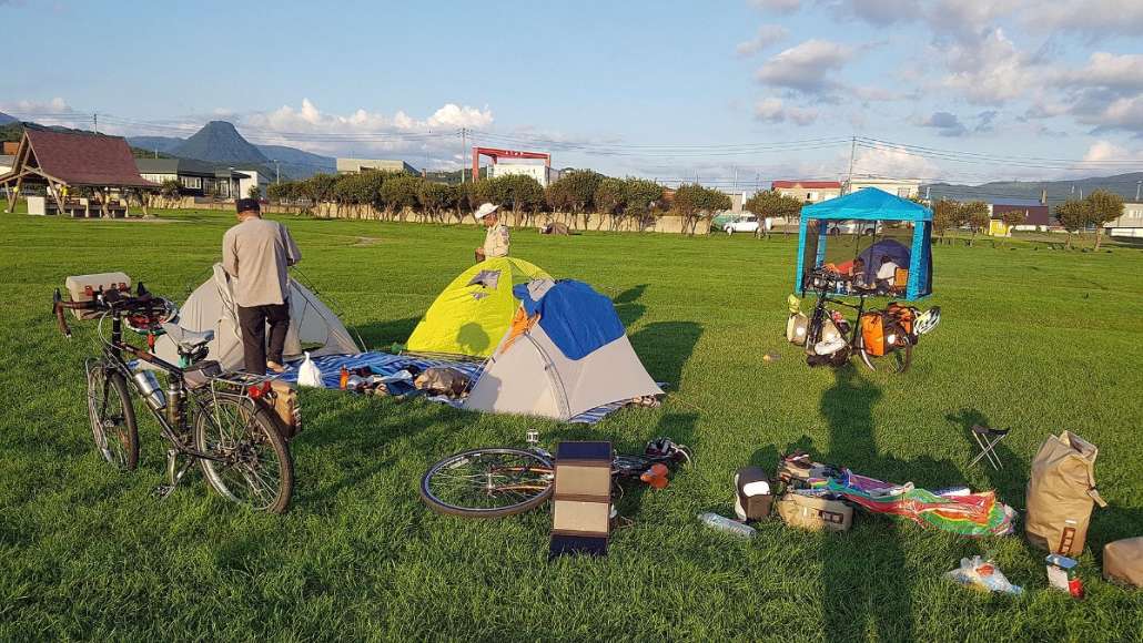 17:28 น. กางเต็นท์ฟรีที่ Kawashita Seaside Camping Ground