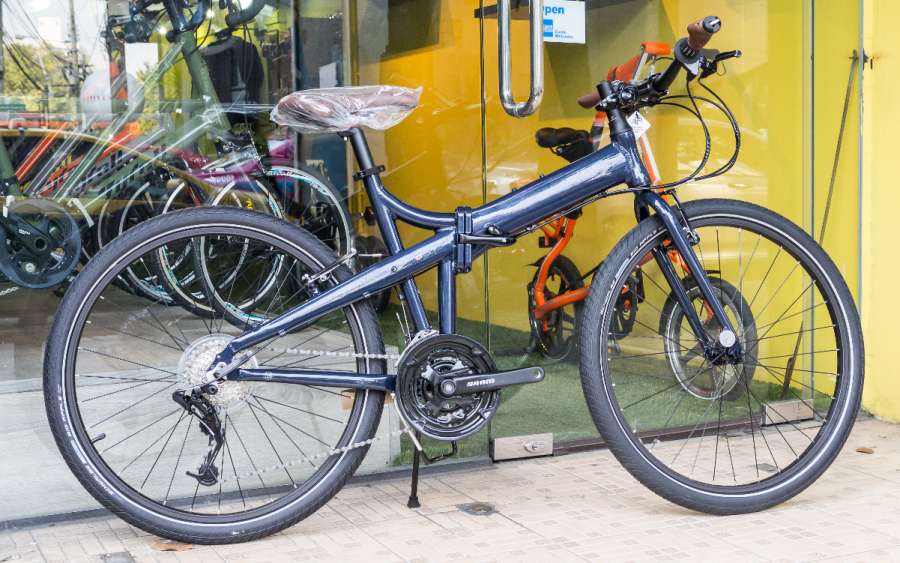 " Bickerton Docklands 1824 Oxford Blue Hyper Bike "